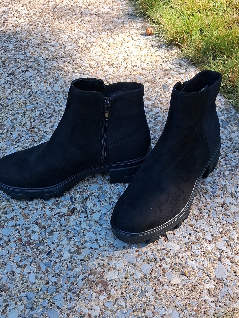 Unisa Women's Suede Black Ankle Boot